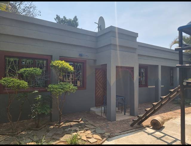 4 BEDROOM HOUSE FOR SALE IN BO-DORP